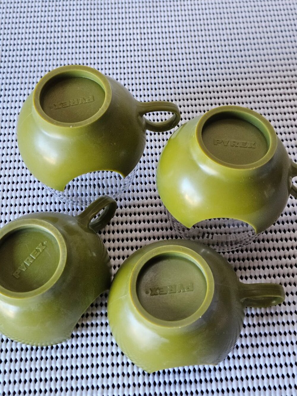 Pyrex Roli Poli Mugs - Picture 9 of 9
